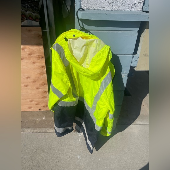 Hi-vis worker jacket - Picture 2 of 2